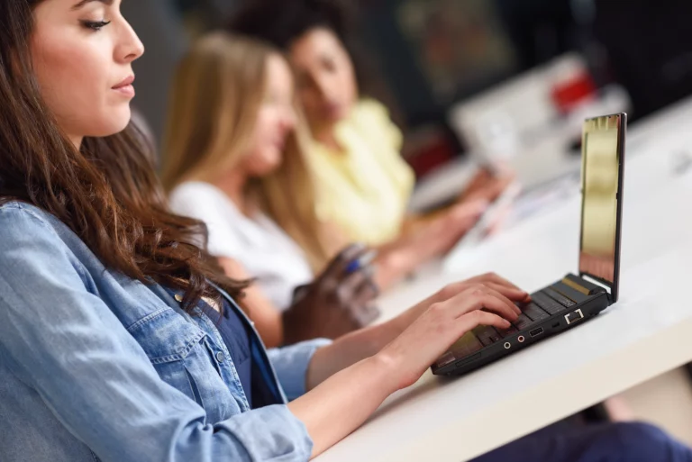 curso-livre-como-transformar-sua-experiência-em-um-método-de-ensino-escalável