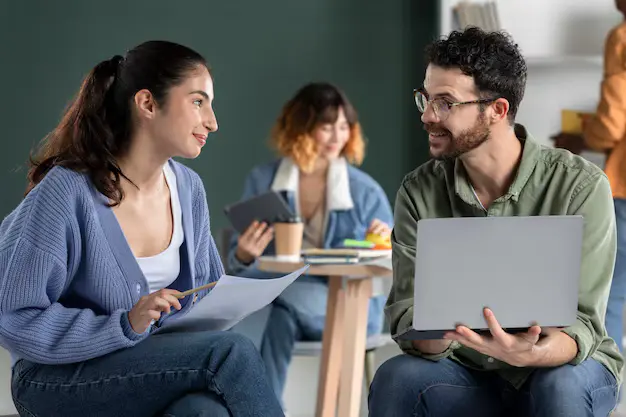 ferramentas-que-potencializam-a-experiência-do-aluno-nos-cursos-de-extensão
